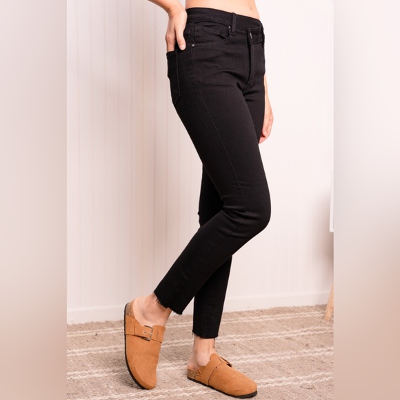 RISEN Full Size Asymmetrical Waist Raw Hem Jeans in Solid Black - Picture 4 of 4